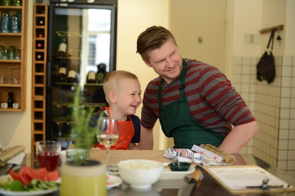 2017 Father’s Day masterclass at Culinarium Cooking School, in the framework of the MenCare campaign in Georgia. Photo by Demetre Datiashvili for UNFPA Georgia.