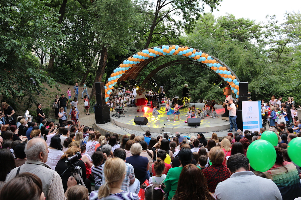 Father’s Day concert on June 19, 2017 organized by UNFPA and We Care in cooperation with Tbilisi City Hall, in Tbilisi, Georgia. Photo by Mariam Khotcholava for UNFPA Georgia.