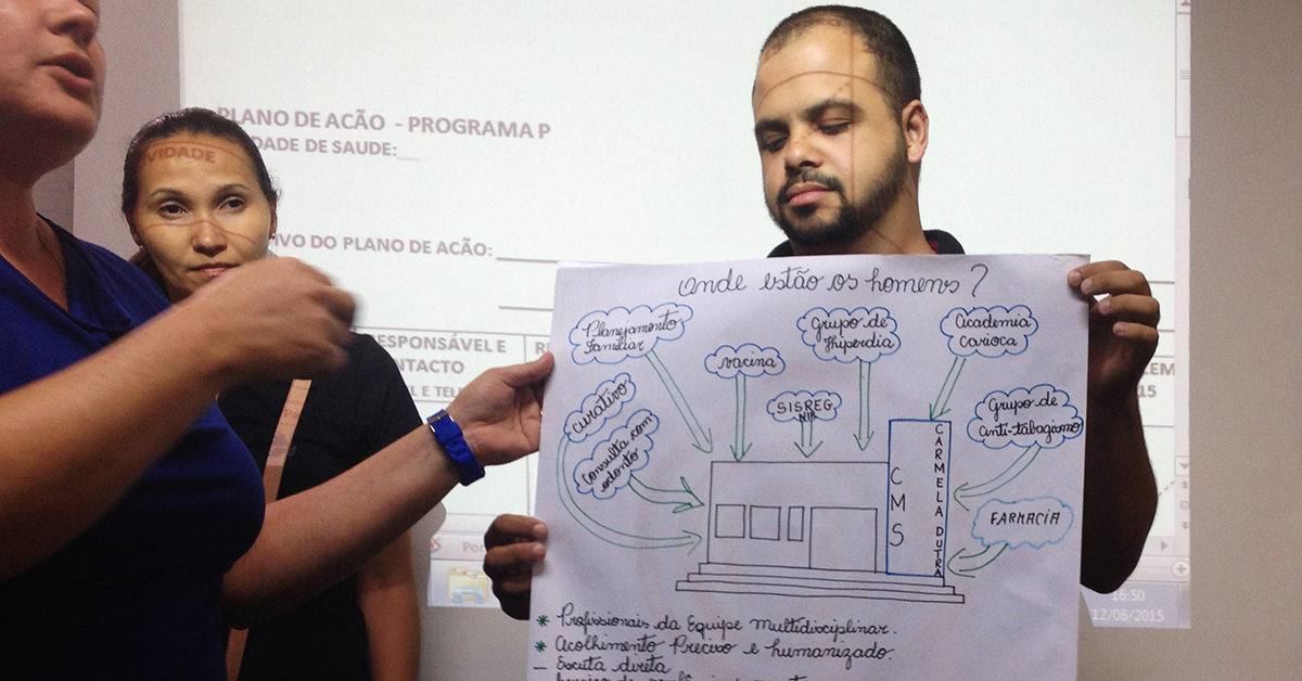 Health professionals participate in a Program P training in Rio de Janeiro.