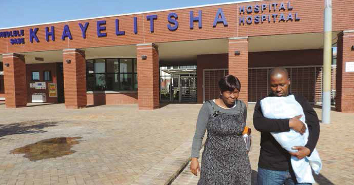 Thulani and Yolanda Velebayi with newborn baby Luncuthu outside Khayelitsha Hospital.